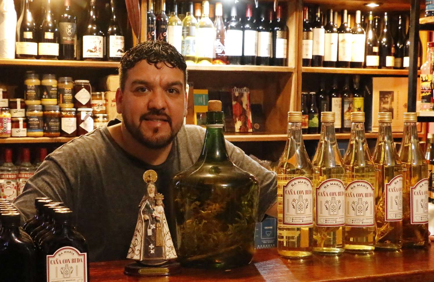 La celebración del Día de la Caña con Ruda es una tradición que persiste