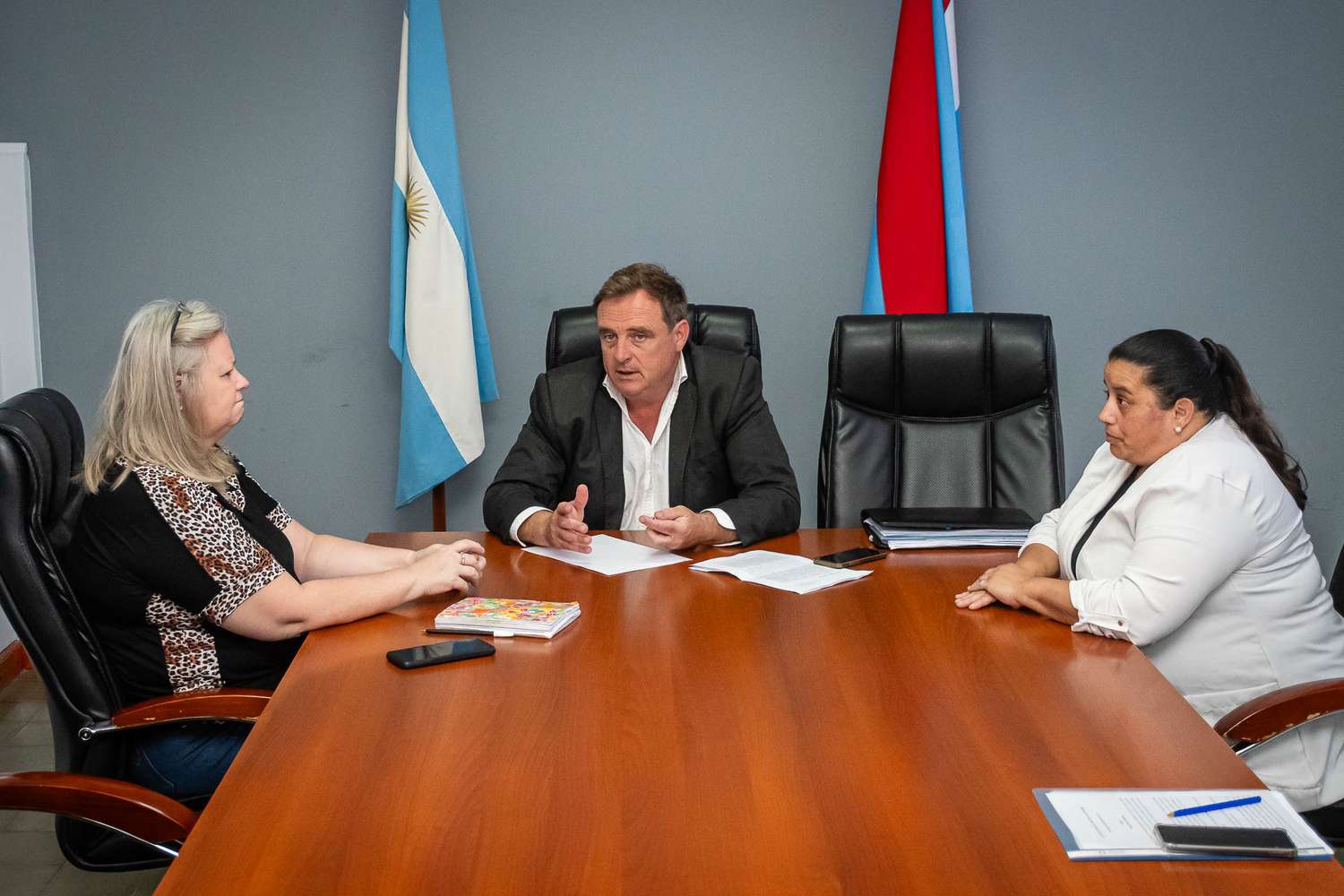 Encuentro de trabajo sobre la Ruta Provincial 20 y la creación de nuevos consorcios camineros
