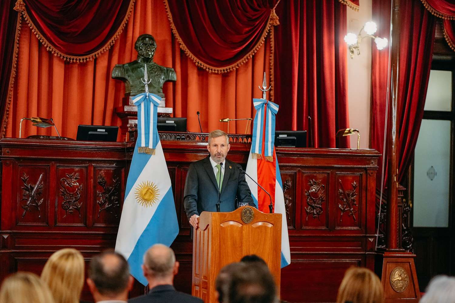 El gobernador anunció un aumento del presupuesto en salud, educación, seguridad y un récord en obra pública para 2025