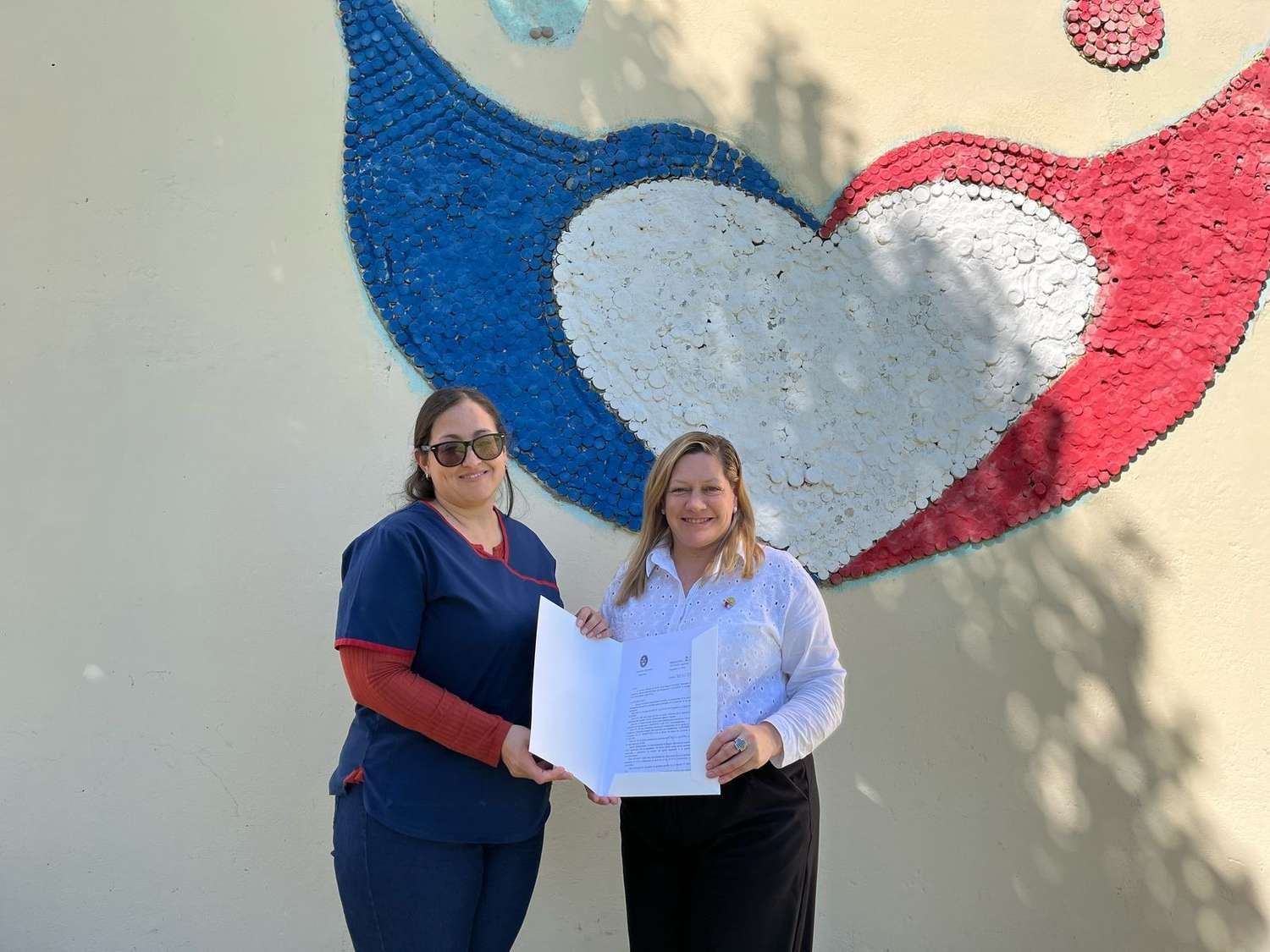 Diputada Mariana Bentos entregó un subsidio a la Escuela Integral Elsa Ovando