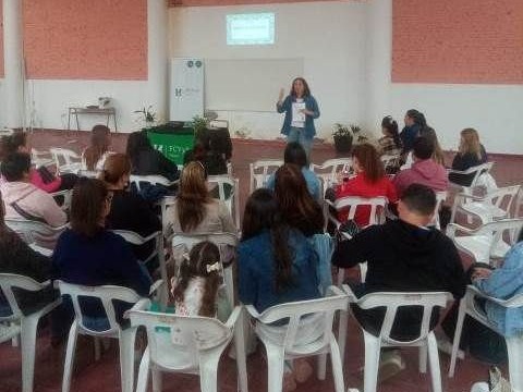 Redes para contener grupos vulnerables en instituciones educativas