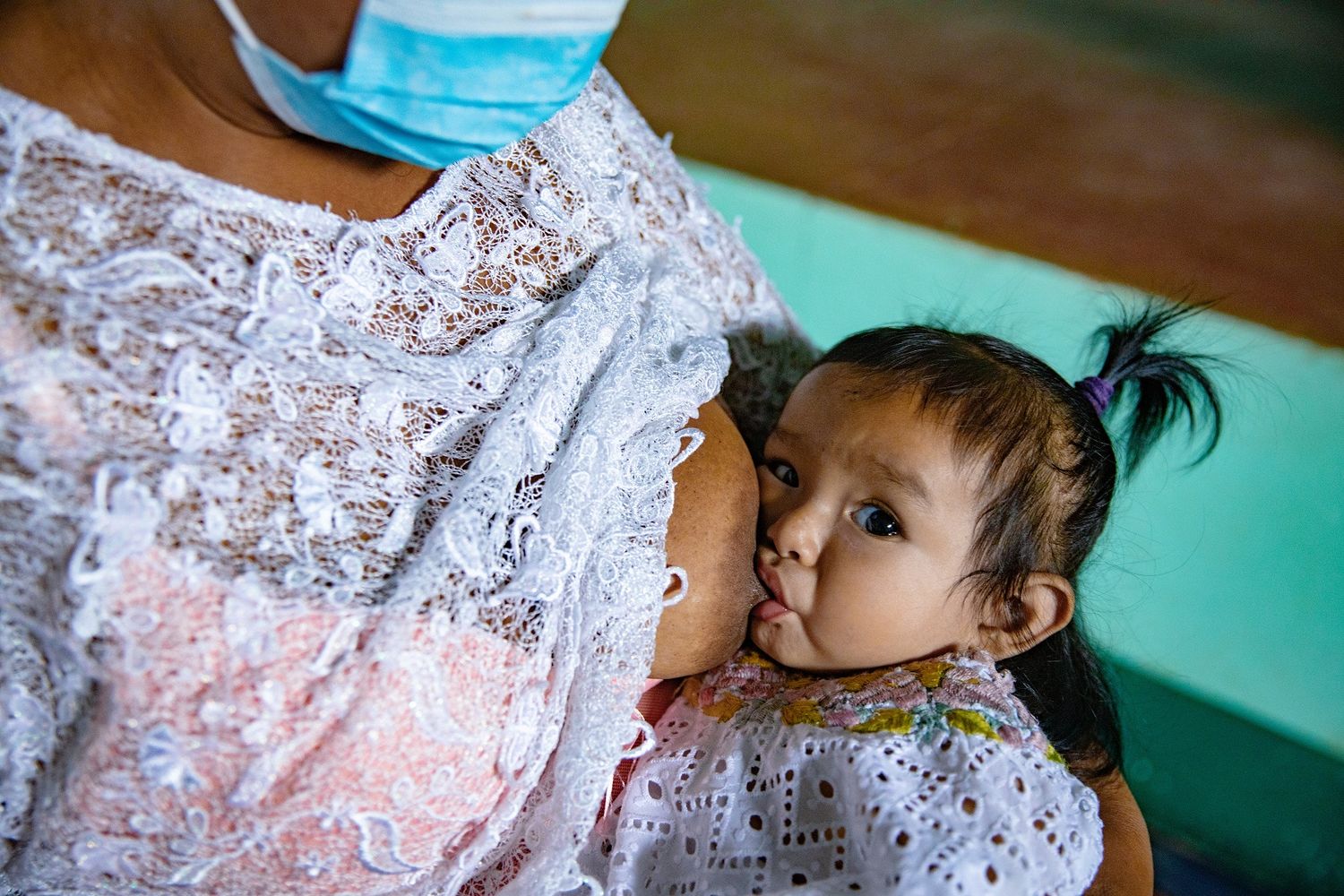 La lactancia materna: Pilar fundamental para el desarrollo y protección de los bebés