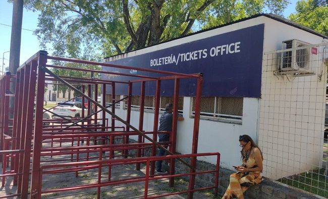El Carnaval del País 2025 inicia la venta de entradas y se prepara para brillar