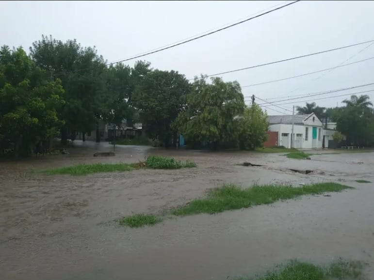 Cortan el acceso sur a Villaguay por inundaciones