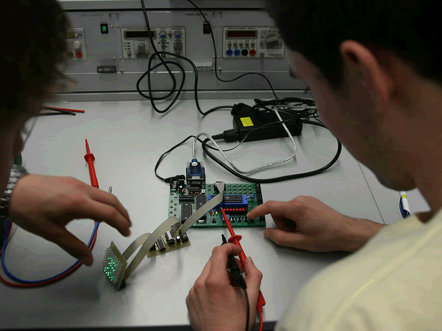 Hoy se firma el convenio para iniciar el dictado de la Tecnicatura Universitaria en Mecatrónica