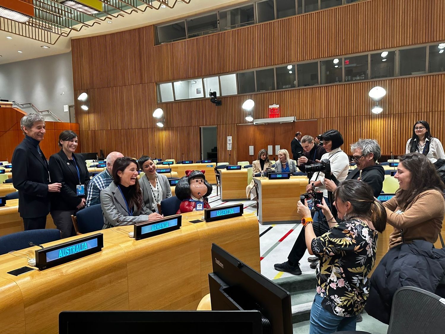 Mafalda cumple su sueño de ser intérprete en la ONU
