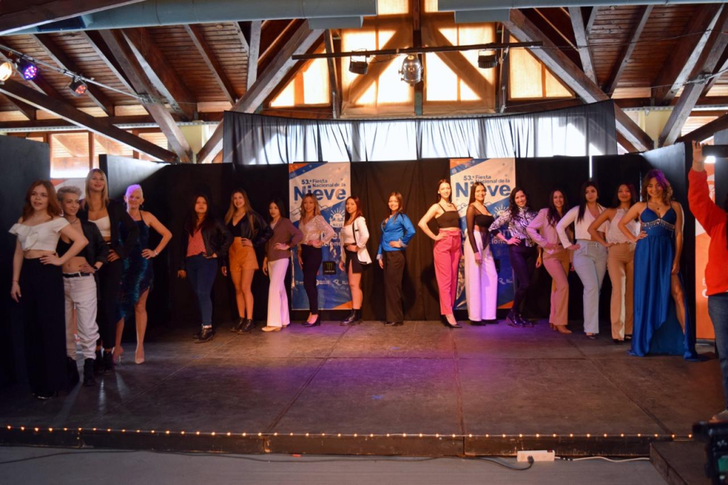 Las candidatas a Reina Nacional de la Nieve